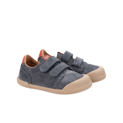 Sapatos infantis cinza escuro com velcro e sola bege