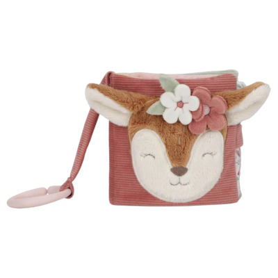 Livro de tecido infantil rosa com orelhas e flores em tecido