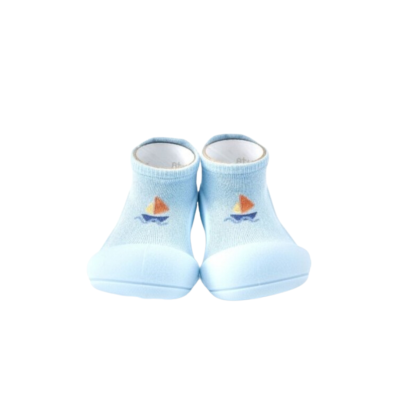 Sapatilhas para bebé azuis com estampa de barco à vela