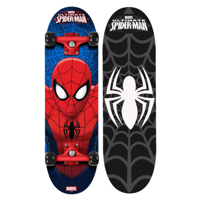 Skateboard com tema Homem-Aranha em vermelho, azul e preto com texto Marvel Ultimate Spider-Man