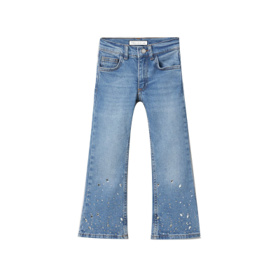 Calças de ganga azuis com respingos brancos na parte inferior