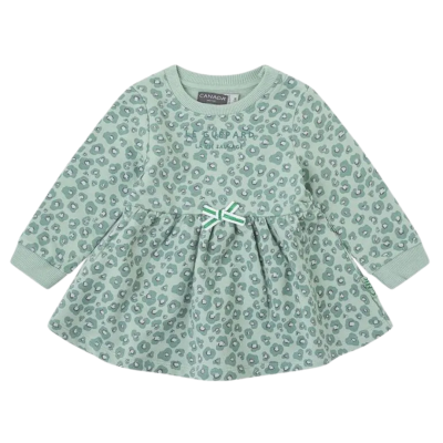 Vestido de bebé verde claro com padrão de leopardo e laço na cintura