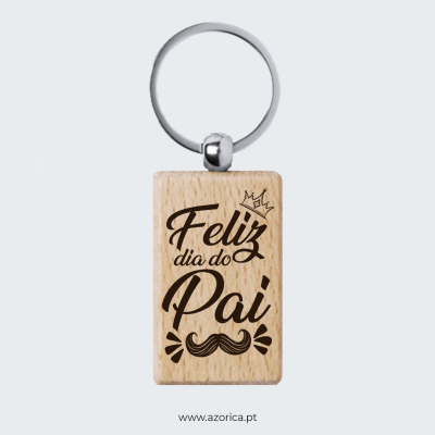 Chaveiro de madeira com mensagem Feliz dia do Pai, coroa e bigode