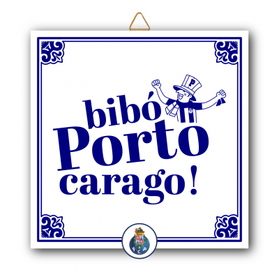Azulejo decorativo branco e azul com texto e ilustração de personagem a festejar