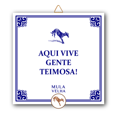 Placa decorativa branca e azul com texto e ilustração de mula
