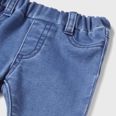 Calças de ganga azul com cintura elástica e bolsos