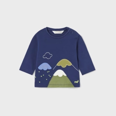 Camisola azul escura para criança com padrão de montanhas coloridas