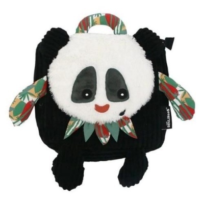 Mochila infantil de panda em tecido peludo branco e preto com detalhes coloridos.