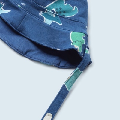 Chapéu infantil azul com dinossauros