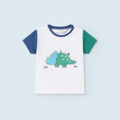 Camisola infantil branca com mangas azul e verde e dinossauro desenhado
