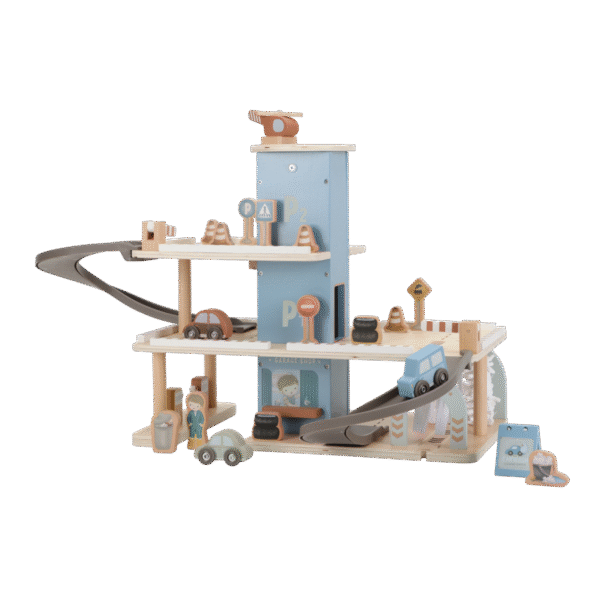 Parque de estacionamento de brinquedo em madeira com rampas e carros.