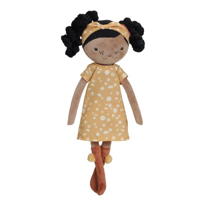Boneca de tecido com vestido amarelo e cabelo preto em tranças