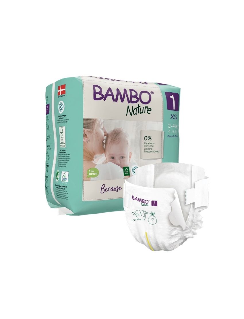 Fralda BAMBO Nature tamanho 1 XS com embalagem verde e branca e bebé