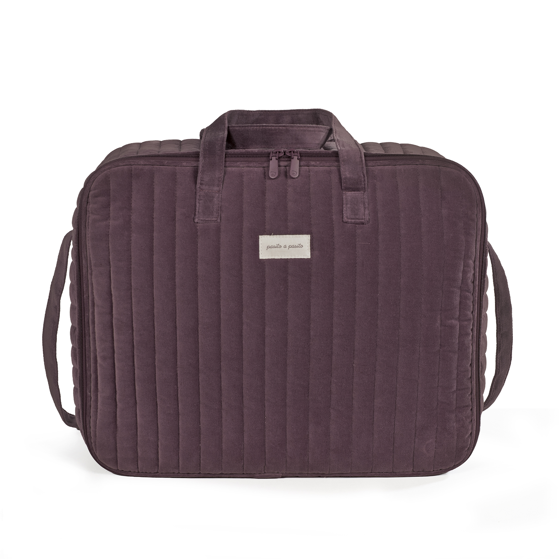 Mala acolchoada em tecido aveludado vinho com alças e fecho de correr