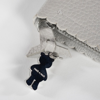 Pasito&#x20;a&#x20;Pasito&#x20;&#x7C;&#x20;Porta&#x20;Documentos&#x20;Icon&#x20;Smoke&#x20;-&#x20;Cinza