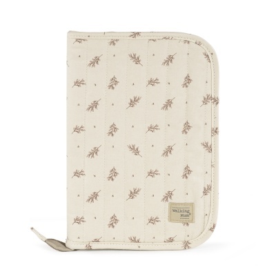 Capa acolchoada creme com padrão castanho de ramos e etiqueta Walking Mum