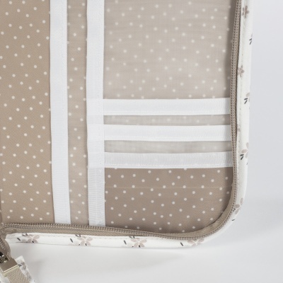 Walking&#x20;Mum&#x20;&#x7C;&#x20;Porta&#x20;Documentos&#x20;Beb&#x00E9;&#x20;Botton&#x20;Flowers&#x20;-&#x20;P&#x00E9;rola