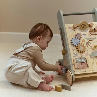 Little&#x20;Dutch&#x20;&#x7C;&#x20;Andarilho&#x20;de&#x20;Actividades&#x20;Safari&#x20;Friends