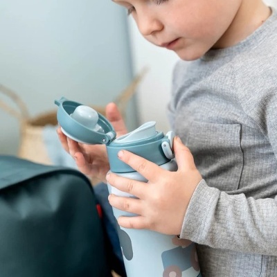 Done&#x20;by&#x20;Deer&#x20;&#x7C;&#x20;Garrafa&#x20;T&#x00E9;rmica&#x20;Tiny&#x20;Farm&#x20;340ml&#x20;-&#x20;Azul