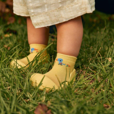 Attipas&#x20;&#x7C;&#x20;Bird&#x20;Yellow