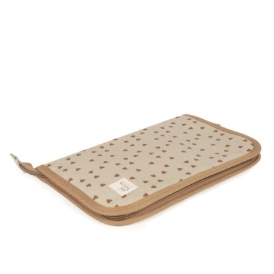 WALKING&#x20;MUM&#x20;&#x7C;&#x20;PORTA-DOCUMENTOS&#x20;POPPY&#x20;HEARTS&#x20;CINNAMON