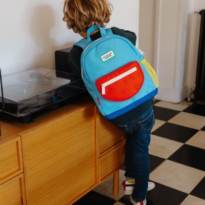 Hello&#x20;Hossy&#x20;&#x7C;&#x20;Mochila&#x20;Escolar&#x20;Mini&#x20;Sky&#x20;Pop&#x20;&#x2B;2&#x20;Anos