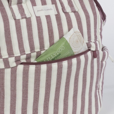 Pasito&#x20;a&#x20;Pasito&#x20;&#x7C;&#x20;Mochila&#x20;de&#x20;Maternidade&#x20;Cherry&#x20;Strips&#x20;-&#x20;Cereja