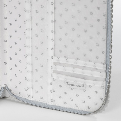 Pasito&#x20;a&#x20;Pasito&#x20;&#x7C;&#x20;Porta&#x20;Documentos&#x20;Icon&#x20;Sky&#x20;-&#x20;Azul