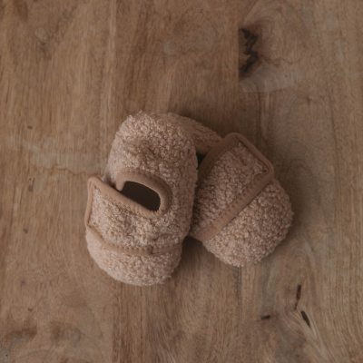 Mrs&#x20;Ertha&#x20;&#x7C;&#x20;Pantufas&#x20;Honey