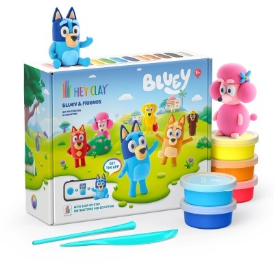Conjunto de massas para modelar Hey Clay Bluey & Friends com personagens coloridas e ferramentas