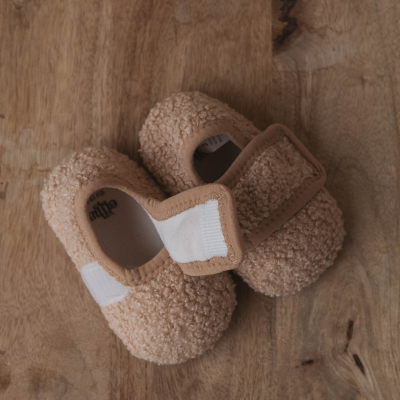 Mrs&#x20;Ertha&#x20;&#x7C;&#x20;Pantufas&#x20;Honey