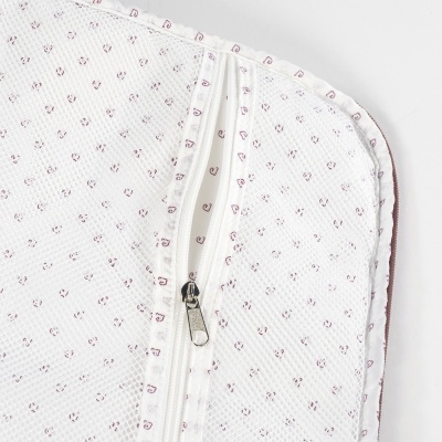 Pasito&#x20;a&#x20;Pasito&#x20;&#x7C;&#x20;Mala&#x20;Maternidade&#x20;Retangular&#x20;Cherry&#x20;Strips&#x20;-&#x20;Cereja