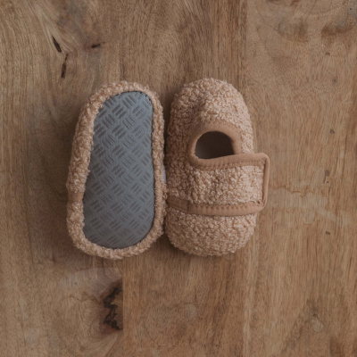Mrs&#x20;Ertha&#x20;&#x7C;&#x20;Pantufas&#x20;Honey