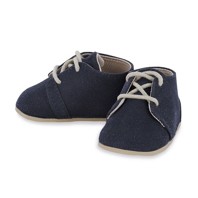 Sapatinhos de bebé azuis escuros com atacadores cinzentos e sola bege