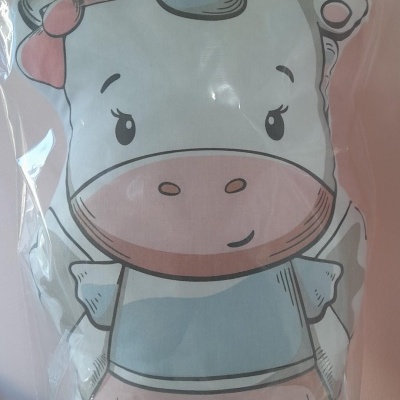 Almofada com estampa de unicórnio em plastico transparente