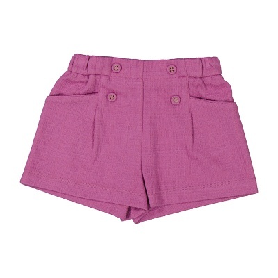 Calções cor-de-rosa com botões e bolsos em fundo branco