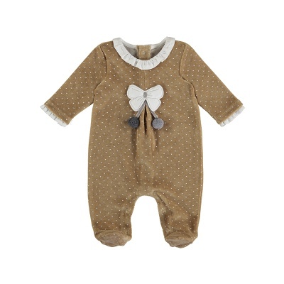 Macacão de bebé castanho com decoração em branco