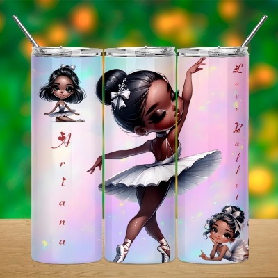 Copos térmicos decorados com desenho de bailarina e texto 