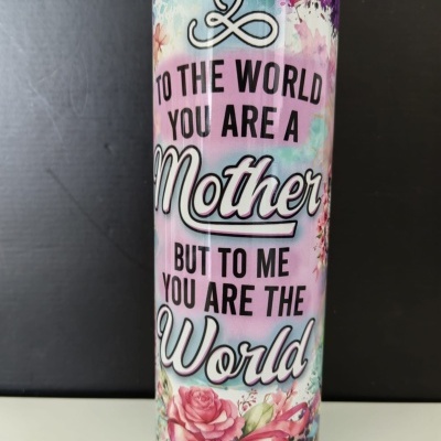 Copo isolante com texto e decoração floral colorida