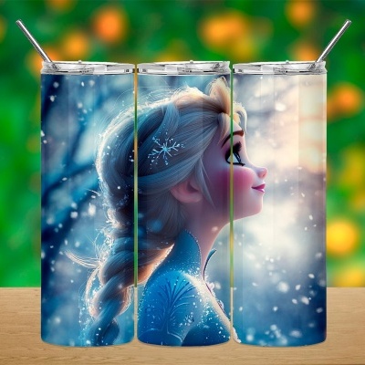Três copos térmicos com imagem da personagem Elsa de Frozen em fundo azul com flocos de neve.