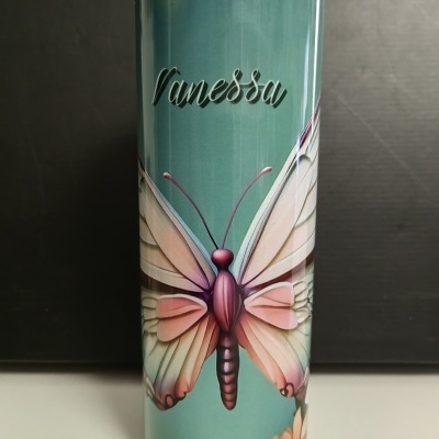 Recipiente metálico com tampa e decoração de borboleta e nome Vanessa