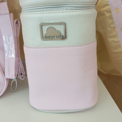 Bolsa térmica rosa e branca com etiqueta Meyerci