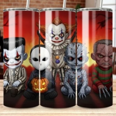 Quatro copos metálicos com ilustração de personagens de horror em fundo vermelho.