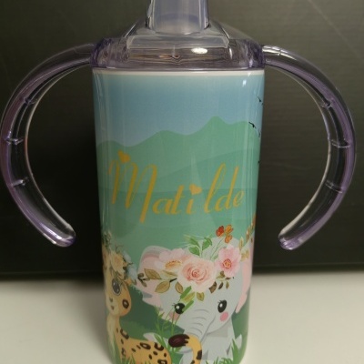 Copo de bebé com desenho de animais e nome Matilde