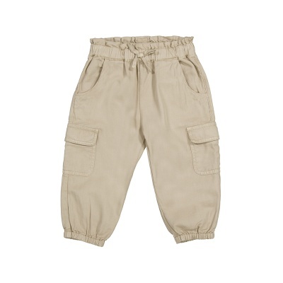 Calças de criança bege com bolsos cargo e cintura elástica