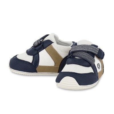 Ténis infantis azul, branco e dourado com fecho em velcro.