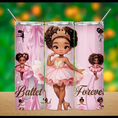 Três copos térmicos cor-de-rosa com ilustrações de bailarina negra e texto Ballet Forever.