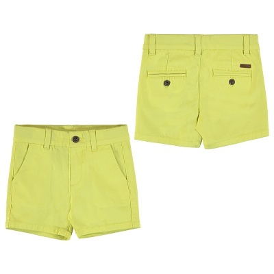 Calções infantis amarelos com bolsos e botões castanhos