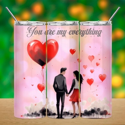 Três copos metálicos rosa com corações e casal, texto 'You are my everything'