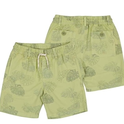 Calções de banho verdes com padrão de folhas e cintura elástica com cordão branco